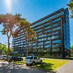 Mini Sun With Private Garage Parking Apartamento Palanga