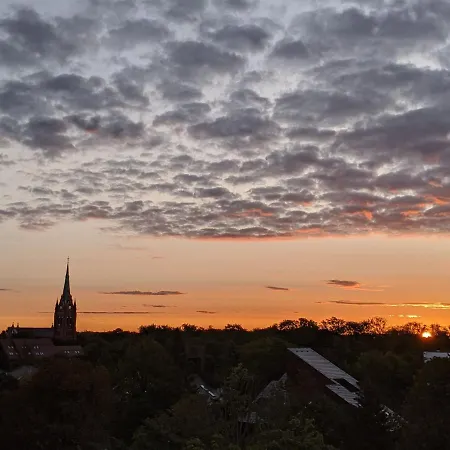 Mini Sun With Private Garage Parking * パランガ