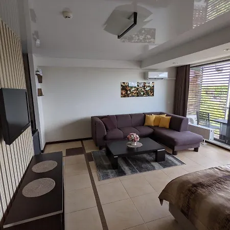 Apartment Mini Sun With Private Garage Parking Palanga