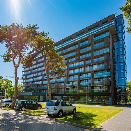 Mini Sun With Private Garage Parking Apartamento Palanga