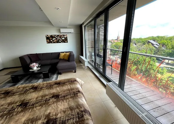 Mini Sun With Private Garage Parking Apartamento Palanga