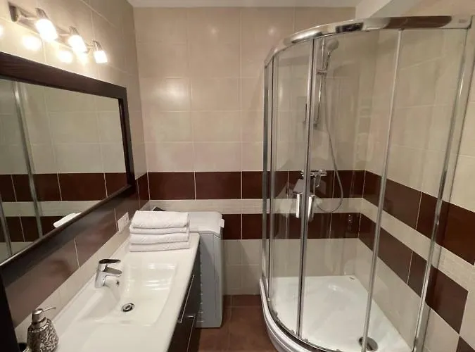 Mini Sun With Private Garage Parking Apartamento Palanga