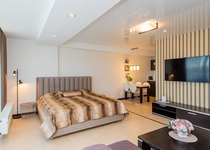 Mini Sun With Private Garage Parking Palanga